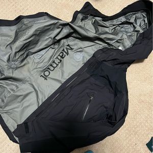 Marmot shell Black goretex pro-shell "minimalist jacket"
